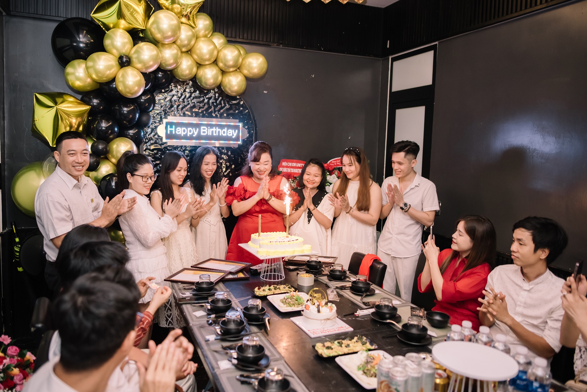 NHỮNG KHOẢNH KHẮC ĐÁNG NHỚ NHÂN DỊP SINH NHẬT THAI THU MARKETING