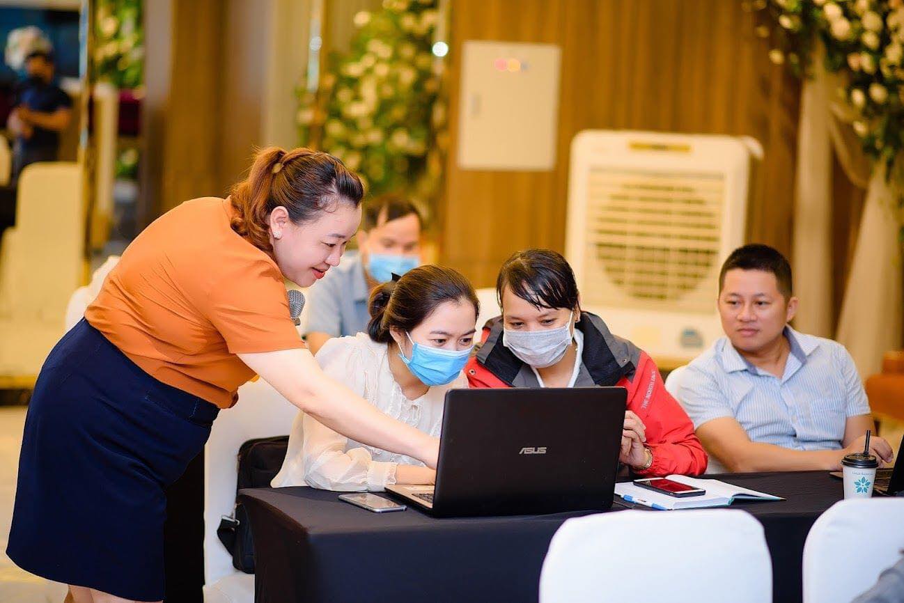 Hướng đi nào cho các doanh nghiệp vừa và nhỏ năm 2023?